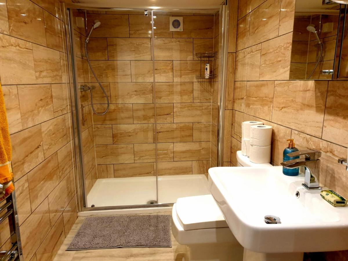 Elegant 2 Bed Apartment In マンチェスター エクステリア 写真